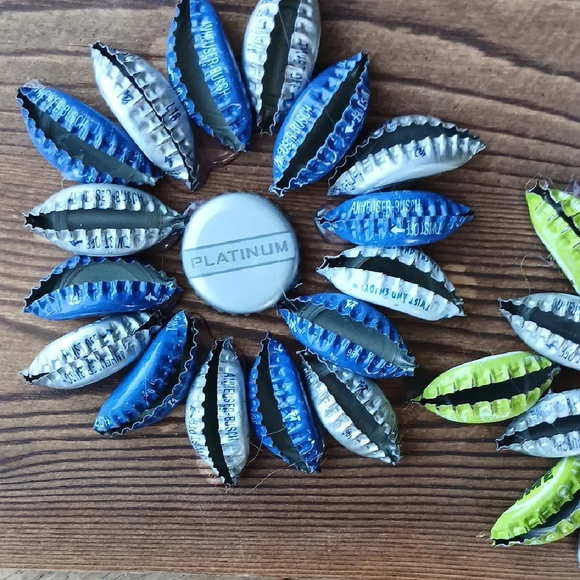 Homemade Bottle Cap Flower Wall Art 11 X5 - Picture 5 of 7